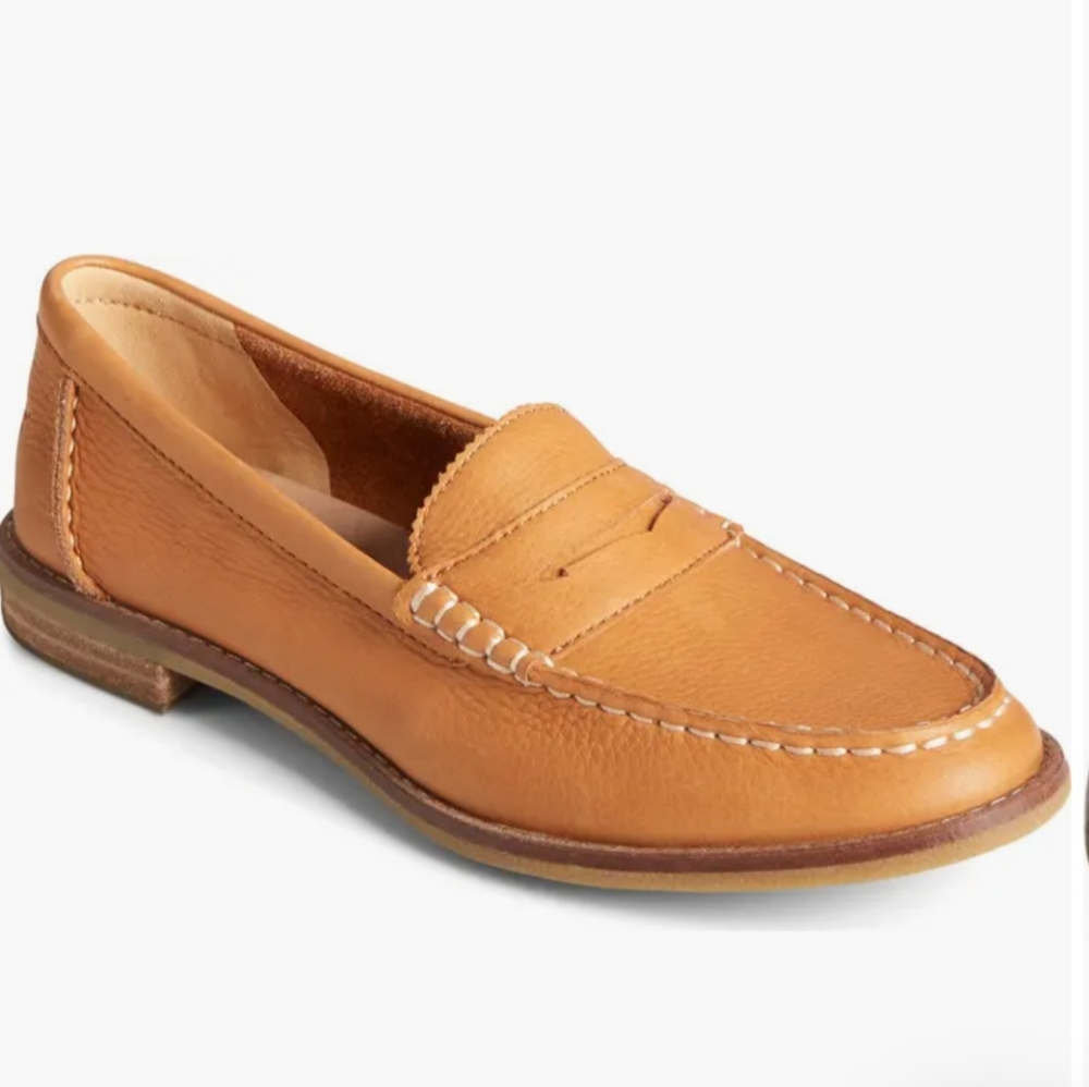 Classic Women’s Penny Loafers in Tan Leather